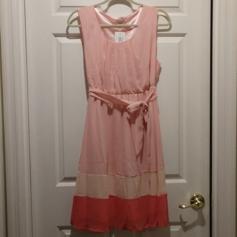 Peach sleeveless dress